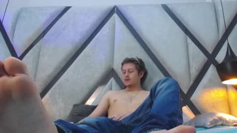 Anthony King online show from 10-28-25, 09:50