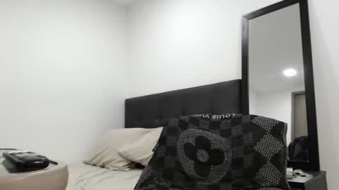 antwanblack11 online show from 02-13-25, 12:35