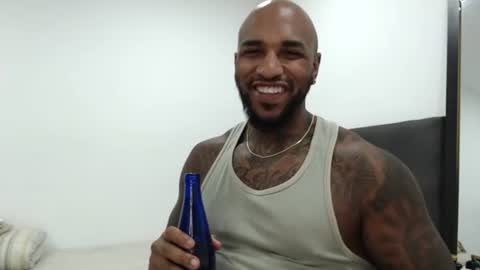 antwanblack11 online show from 02-25-25, 12:03