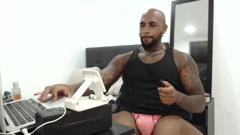 antwanblack11 online show from 03-03-25, 02:04