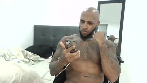 antwanblack11 online show from 11-05-25, 12:10