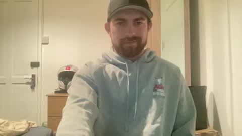 Snapshot of antzfitness chatting on 11-03-25, 06:47 antzfitness online show from 11-03-25, 06:47