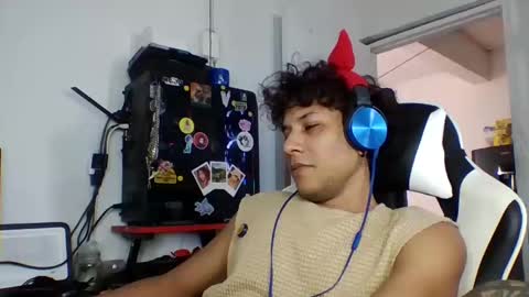 Snapshot of anuardhm chatting on 11-05-25, 12:16 AnuarDHM online show from 11-05-25, 12:16