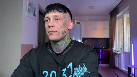 Snapshot of anubisgod88 chatting on 04-01-26, 03:42 Tom online show from 04-01-26, 03:42