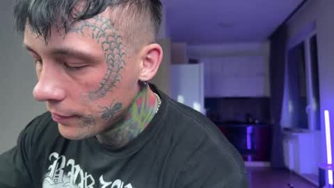 Snapshot of anubisgod88 chatting on 04-08-26, 06:52 Tom online show from 04-08-26, 06:52