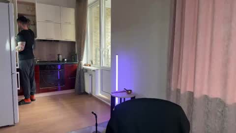 Snapshot of anubisgod88 chatting on 04-15-26, 08:43 Tom online show from 04-15-26, 08:43