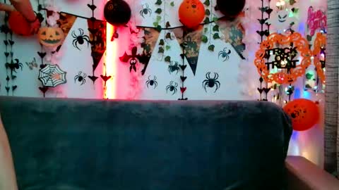 Anne online show from 10-30-25, 06:59