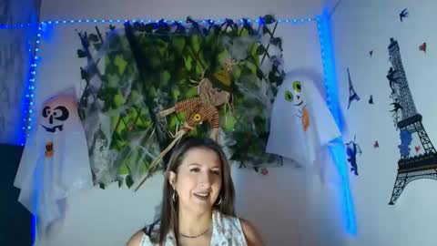 any mour online show from 10-28-25, 05:04