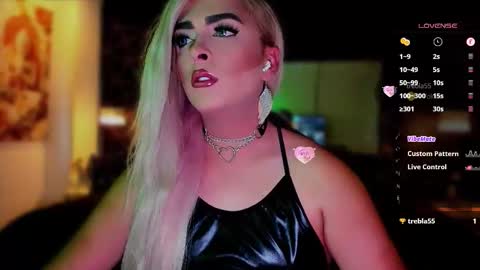 Snapshot of any_sophia chatting on 10-20-25, 06:19 MissSophiaSpecter online show from 10-20-25, 06:19