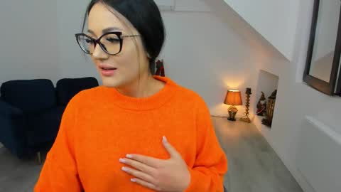 Anya online show from 12-02-25, 05:13