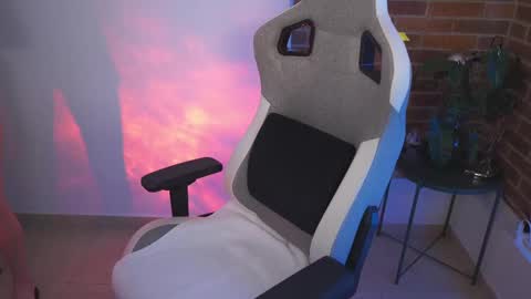 anya online show from 02-16-25, 07:16