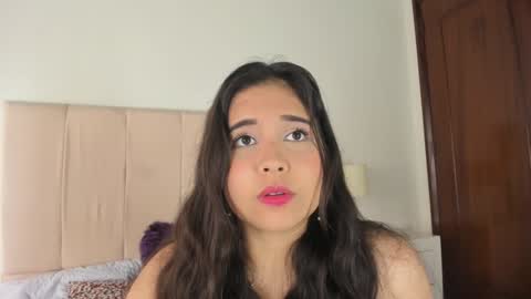 I am Anya online show from 01-10-25, 01:09