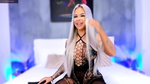 anyas_dolce online show from 01-28-25, 06:39