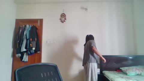 anydanyg online show from 10-21-25, 06:14