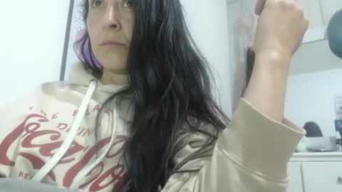 Snapshot of anysophy chatting on 10-17-25, 09:12 SOFFIA online show from 10-17-25, 09:12