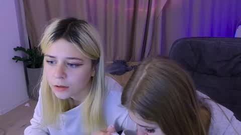 Snapshot of apheliastar chatting on 12-16-25, 04:45 ApheliaStar online show from 12-16-25, 04:45