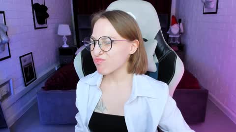 APHEX QUEEN online show from 01-11-25, 01:22