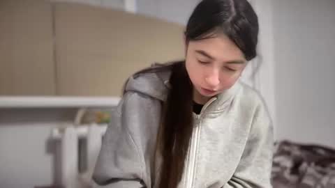 aphr0dite22 online show from 02-02-26, 05:17