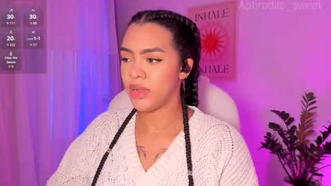 Snapshot of aphrodite_sweet chatting on 10-10-25, 06:29 Karla online show from 10-10-25, 06:29