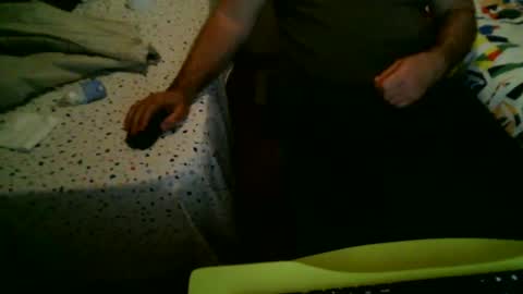 furry bear online show from 01-06-25, 08:18