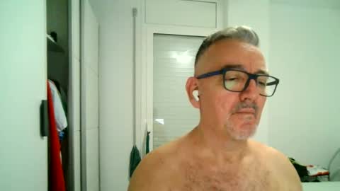 furry bear online show from 09-30-25, 09:31