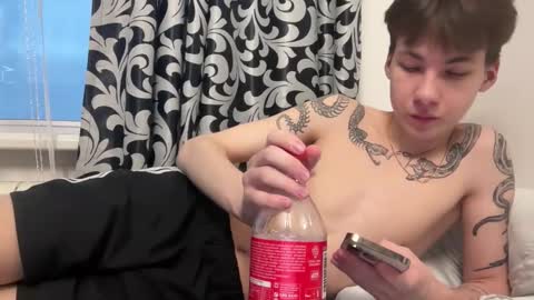 Snapshot of aplant_ chatting on 10-11-25, 02:37 aplant_ online show from 10-11-25, 02:37