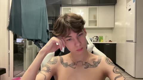 Snapshot of aplant_ chatting on 11-03-25, 12:35 aplant_ online show from 11-03-25, 12:35