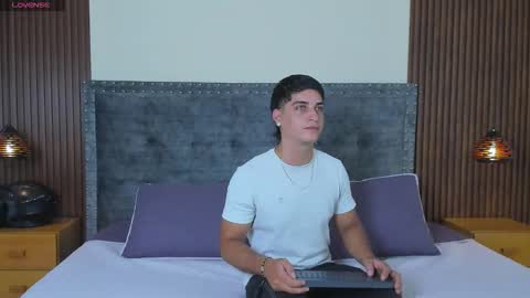 Apolo online show from 11-07-25, 07:25