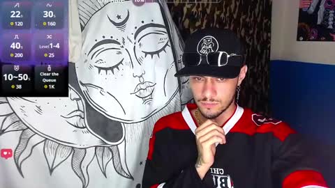 Snapshot of apolo_s chatting on 12-28-24, 05:33 Andres online show from 12-28-24, 05:33