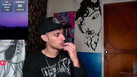 Snapshot of apolo_s chatting on 02-09-25, 10:42 Andres online show from 02-09-25, 10:42