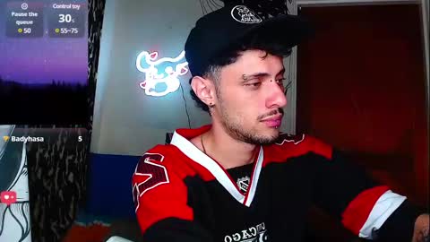 Snapshot of apolo_s chatting on 02-11-25, 06:19 Andres online show from 02-11-25, 06:19