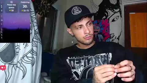 Snapshot of apolo_s chatting on 03-05-25, 06:01 Andres online show from 03-05-25, 06:01