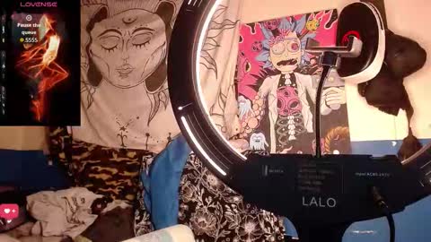 Snapshot of apolo_s chatting on 11-26-25, 06:58 Andres online show from 11-26-25, 06:58