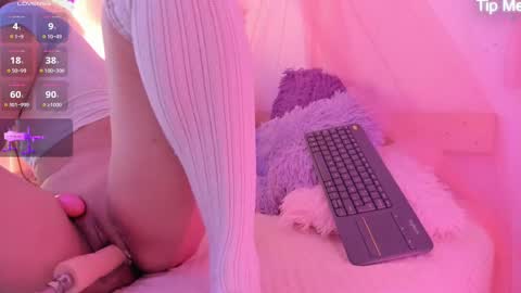 Lily online show from 10-08-25, 10:40