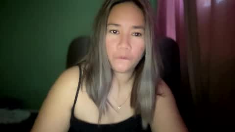 Snapshot of apple_pie_love chatting on 02-27-25, 07:01 Anika online show from 02-27-25, 07:01