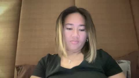 Snapshot of apple_pie_love chatting on 11-05-25, 07:41 Anika online show from 11-05-25, 07:41