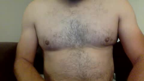 Snapshot of applesauce1584 chatting on 10-13-25, 04:45 Display Name online show from 10-13-25, 04:45