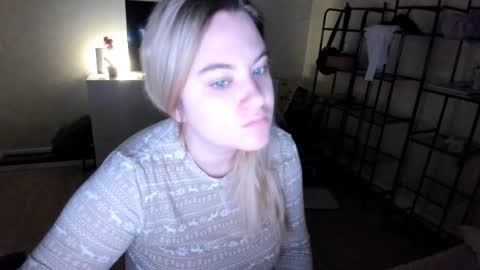 appleyummybuns online show from 11-10-25, 11:20