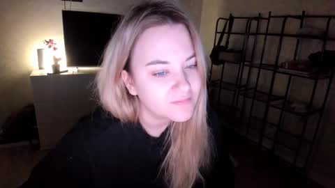 appleyummybuns online show from 11-14-25, 12:37