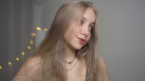  REYNA  my friend   online show from 01-11-25, 02:47