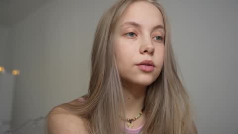  REYNA  my friend   online show from 01-16-25, 08:22