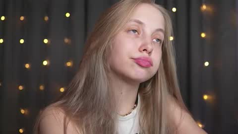  REYNA  my friend   online show from 09-26-25, 05:28
