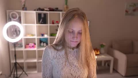  REYNA  my friend   online show from 10-20-25, 04:18