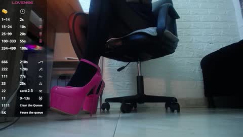 Snapshot of aprhillove chatting on 10-09-25, 09:13 Aprhillove online show from 10-09-25, 09:13