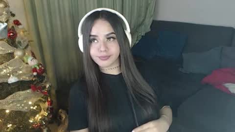 Abril Freelance Model online show from 11-11-25, 08:25