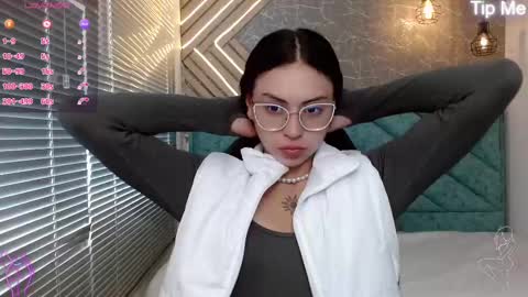  April  online show from 03-08-25, 02:08