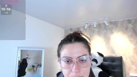  April  online show from 10-05-25, 04:33