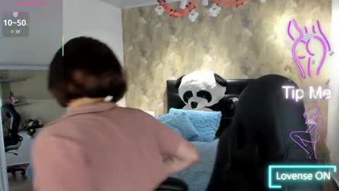  April  online show from 10-21-25, 03:02