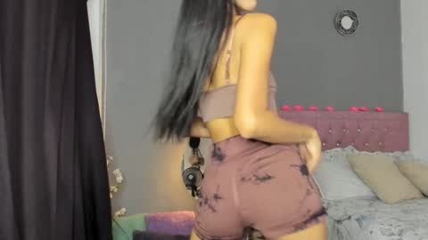 Snapshot of april_scarlett chatting on 02-02-25, 08:51 Scarlett Independent Model online show from 02-02-25, 08:51