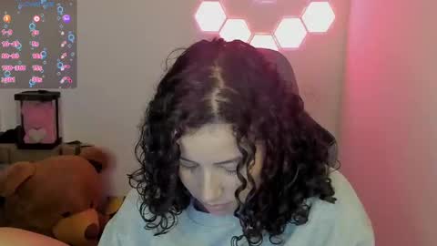 Snapshot of aqua_emilly chatting on 01-11-25, 02:20 aqua emilly online show from 01-11-25, 02:20